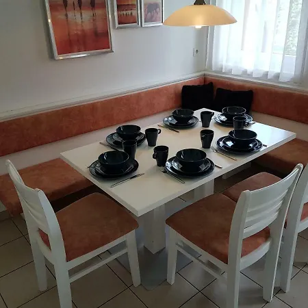 شقة Voorhorst واغراين